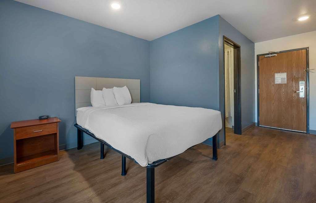 Extended Stay America Select Suites - Orlando - Sanford - Airport Room photo