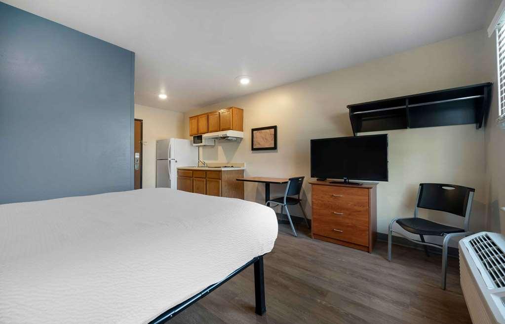 Extended Stay America Select Suites - Orlando - Sanford - Airport Room photo