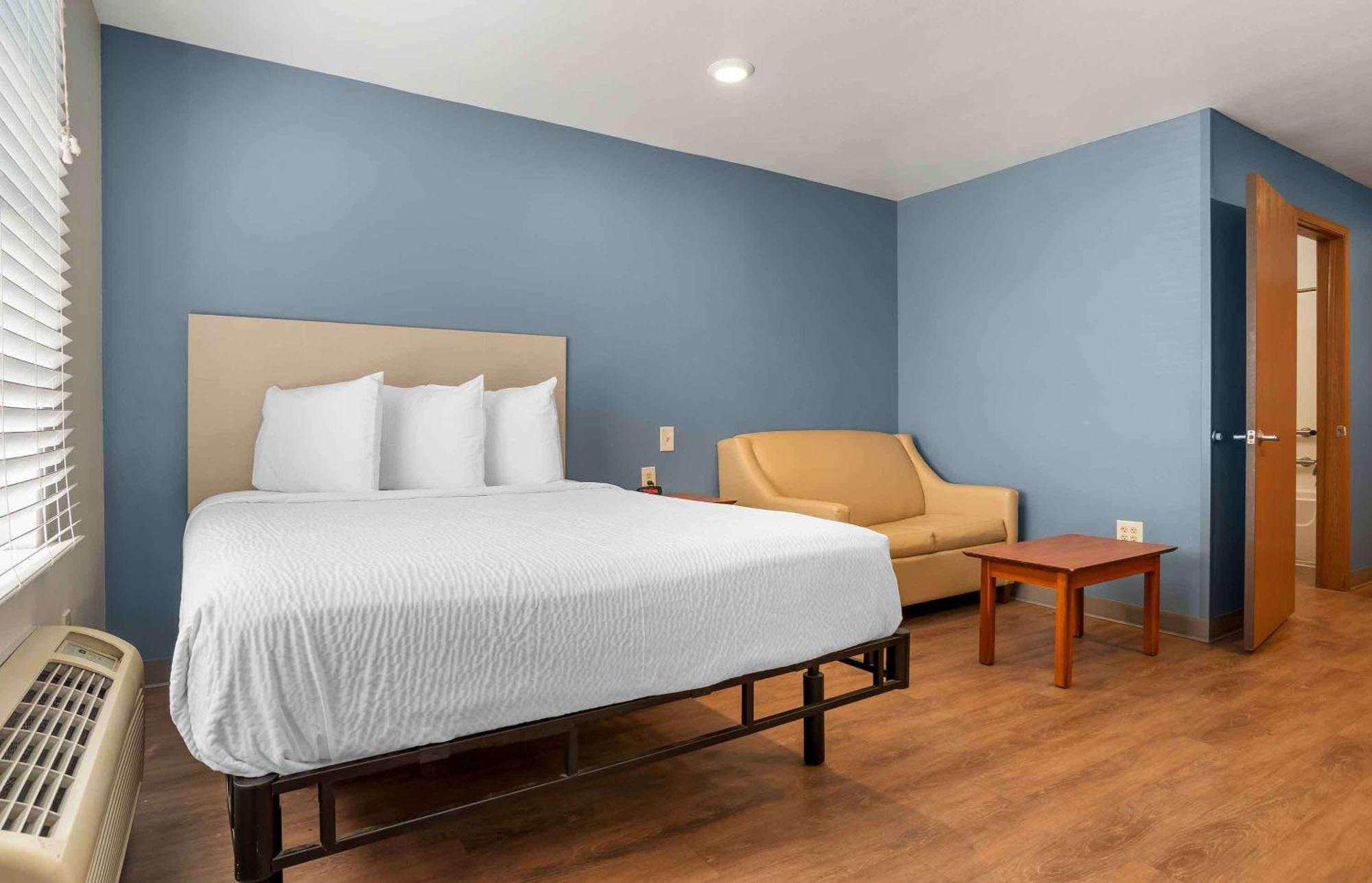 Extended Stay America Select Suites - Orlando - Sanford - Airport Exterior photo